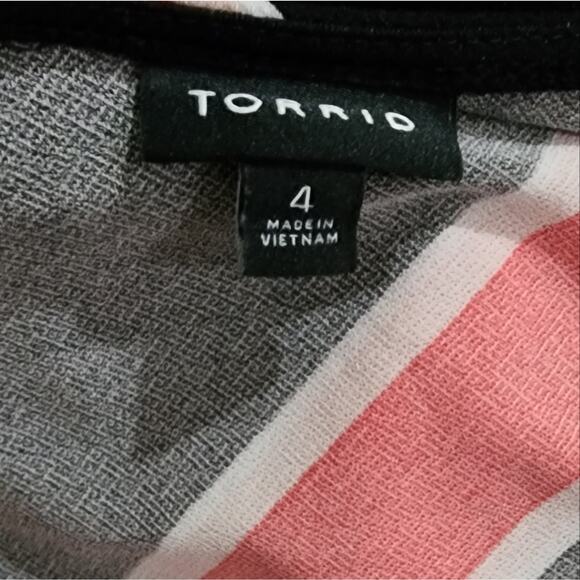 TORRID striped faux wrap tie waist dress plus size 4 4X - Picture 5 of 7